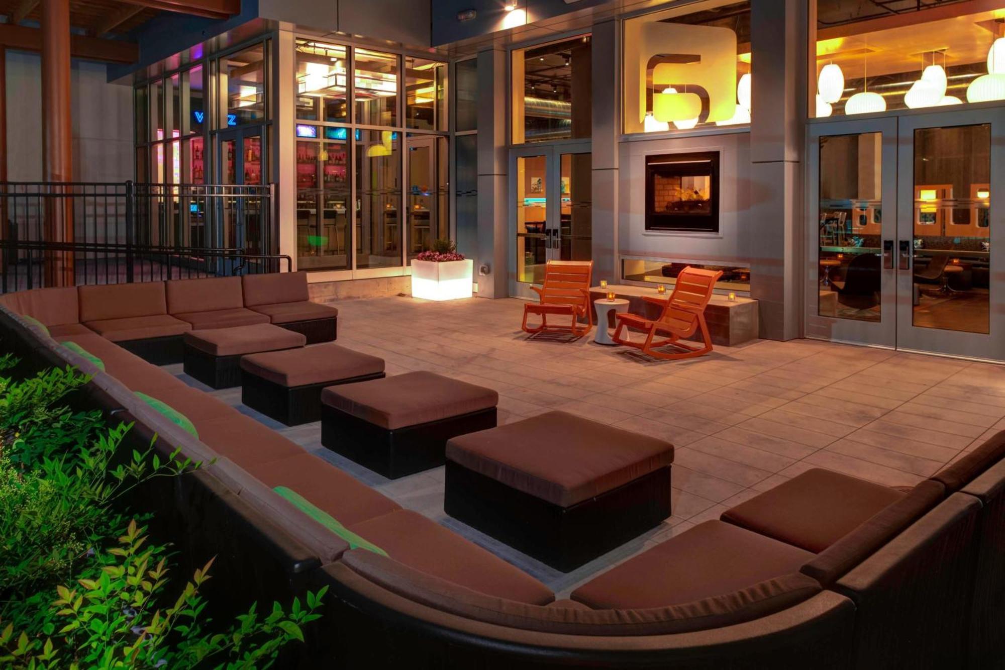Aloft Wichita Hotel Exterior foto